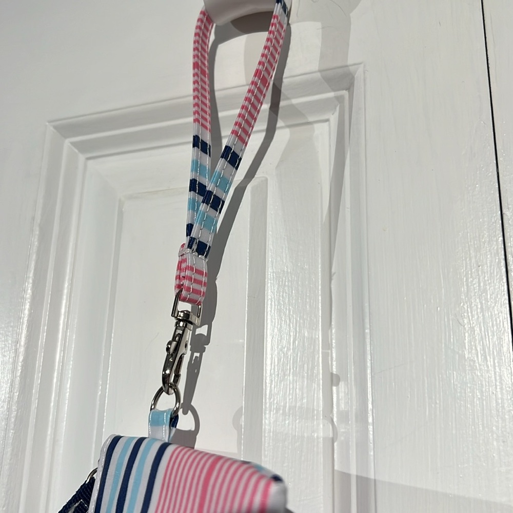 Scout for the Paper Store Kate Wristlet water resistant wipes clean NWT - Picture 4 of 5